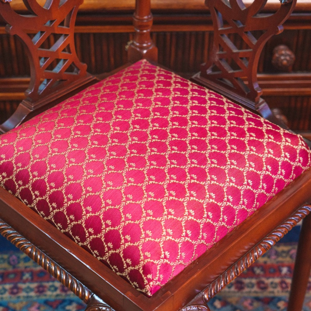 Угловое кресло