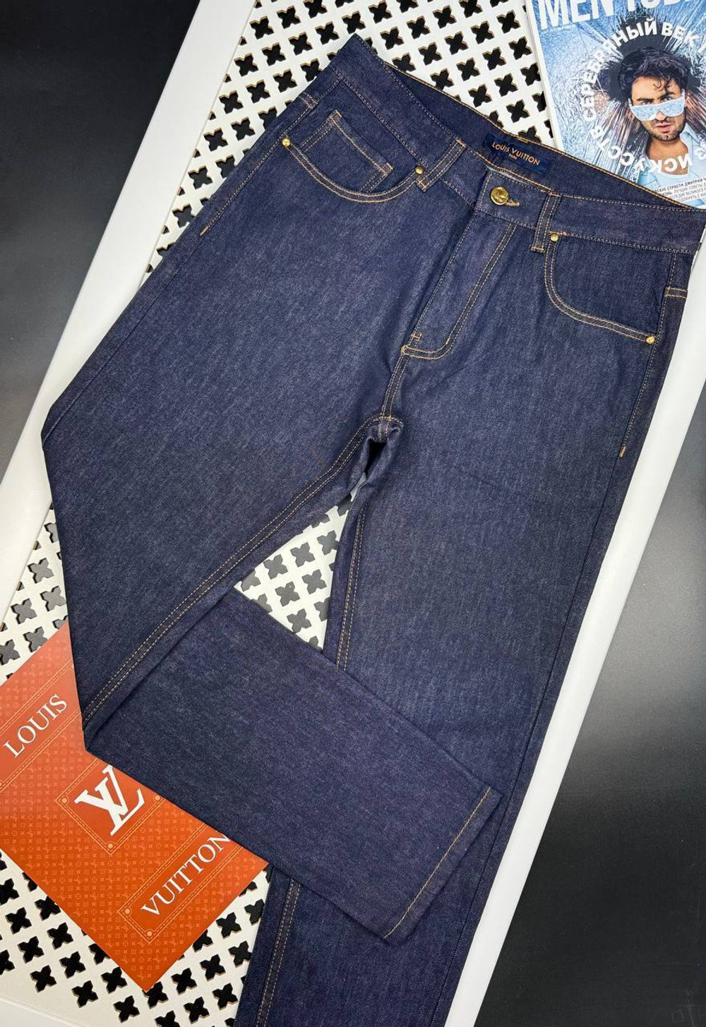 Джинсы Louis Vuitton