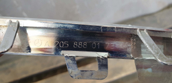 Молдинг решетки радиатора Mercedes C (W205) 14-18 Б/У Оригинал A2058880173