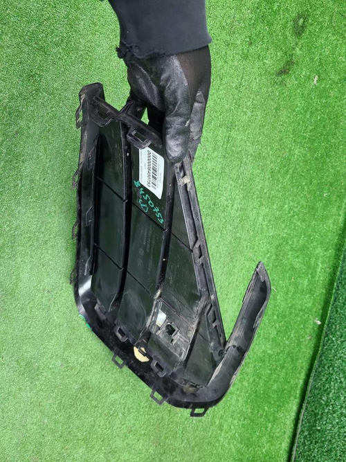 Решетка бампера левая VW Teramont X (2021-2023)