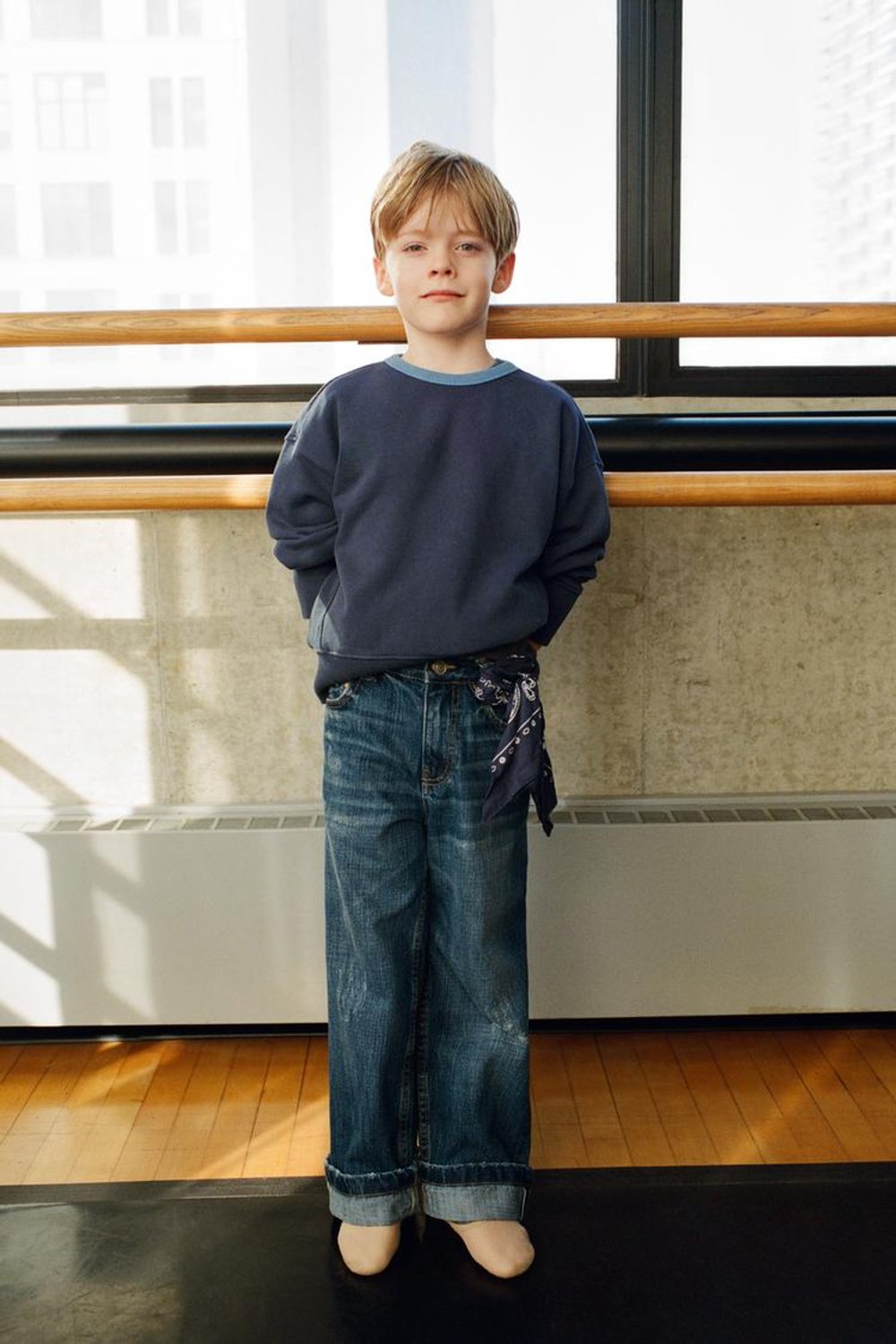 ZARA ДЖИНСЫ LOOSE FIT С ОТВОРОТАМИ SELVEDGE, СИНИЙ