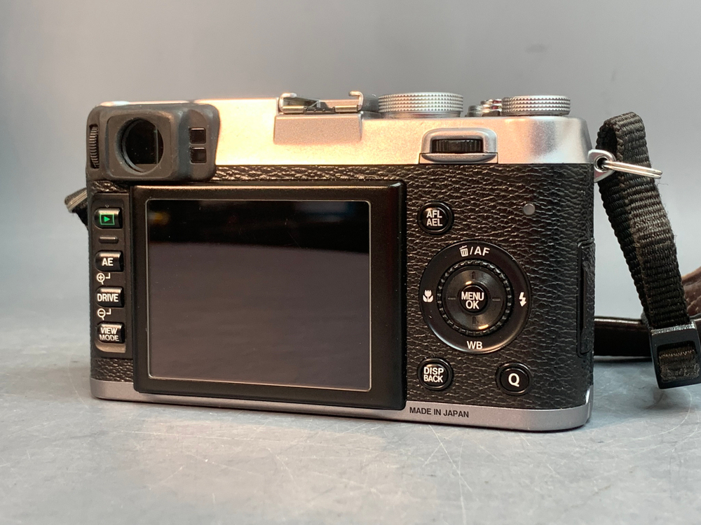 Fujifilm X100S 22.000 кадров