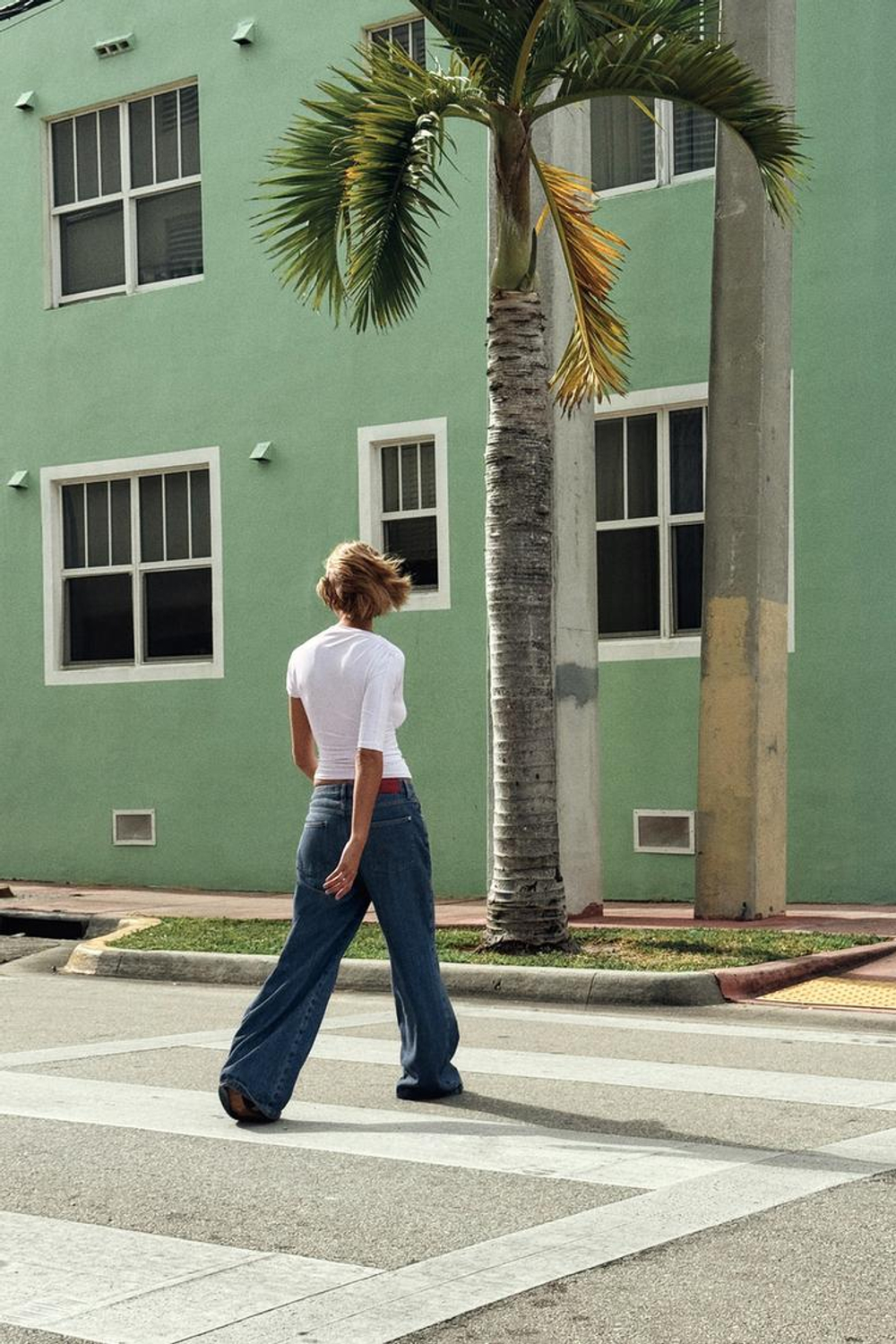 ZARA ТОП АСИММЕТРИЧНОГО КРОЯ ИЗ ПОЛИАМИДА, БЕЛЫЙ