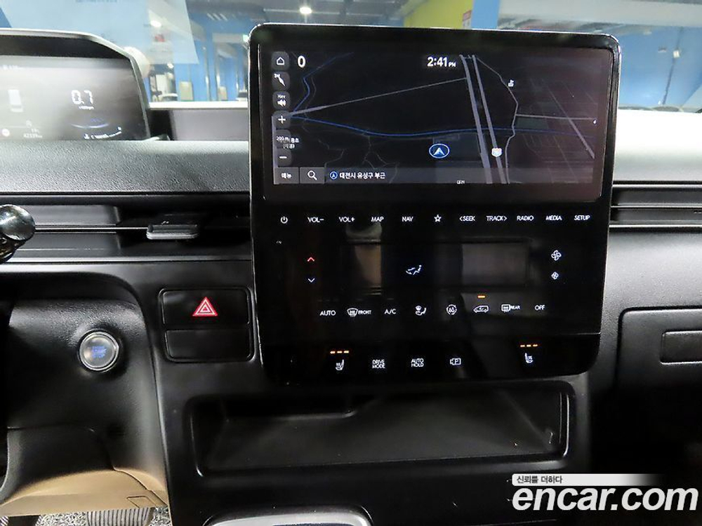 Hyundai Staria Cargo 3-х местный (12.2022)