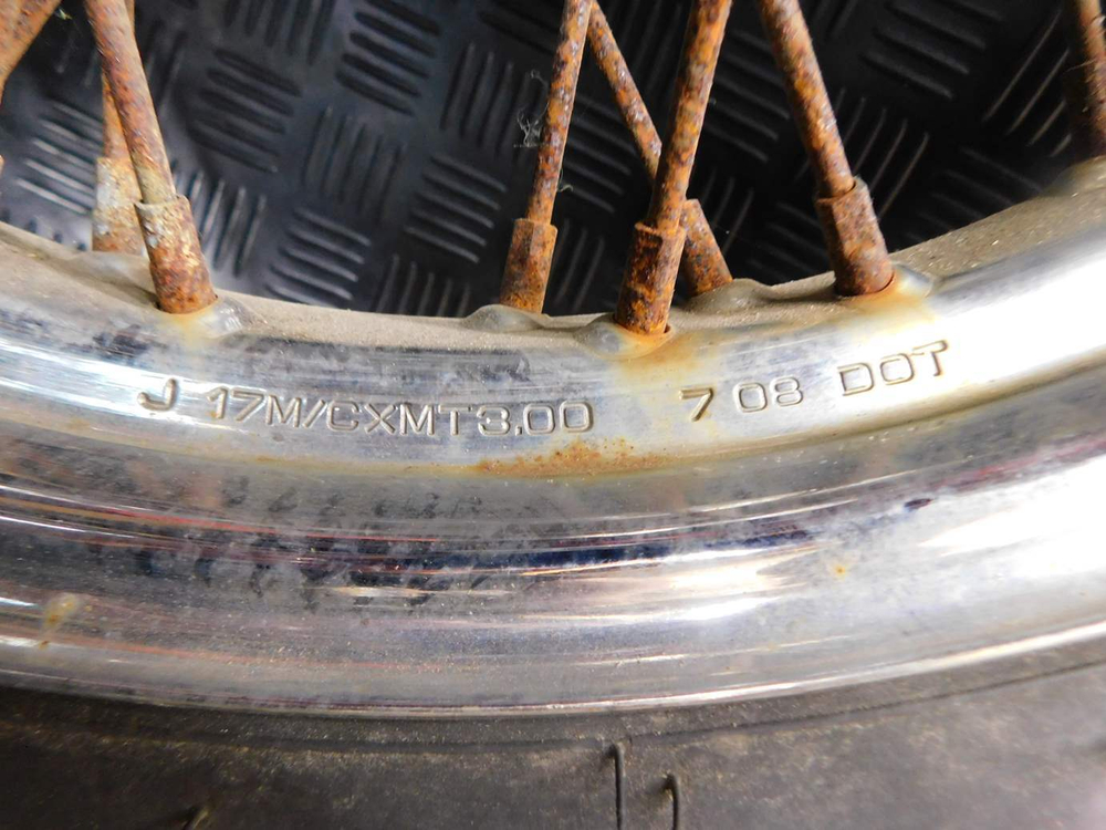 Колесо переднее Honda Shadow 750 RC50 051077