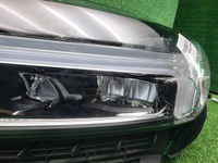 Фара левая Volvo XC60 2 (2017-2021) LED