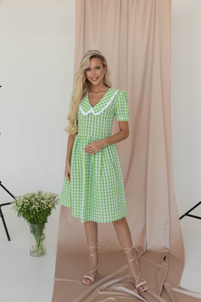 Платье зеленая клетка с воротником