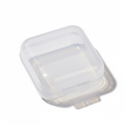 Футляр из прозрачного полипропилена, 35x35x18 мм