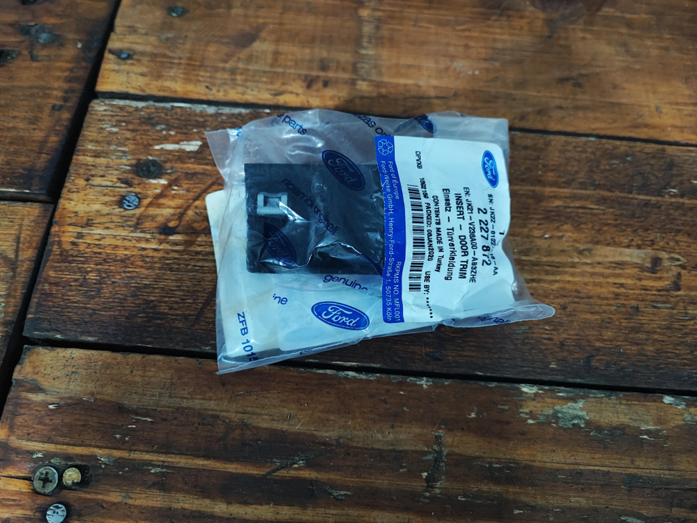 Накладка двери Ford Transit 7  Новая Оригинал JK21V238A00AB3ZHE