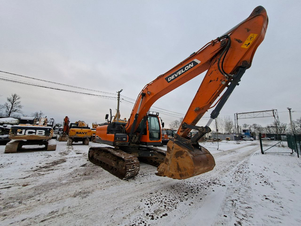 Doosan DX220 Экскаватор DX220LC-7M (Дизельный, 5,9 л, 156 л.с., АТ)