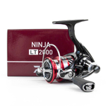 Катушка Daiwa Ninja 2000-С (2000, 4BB, мет. шпуля)