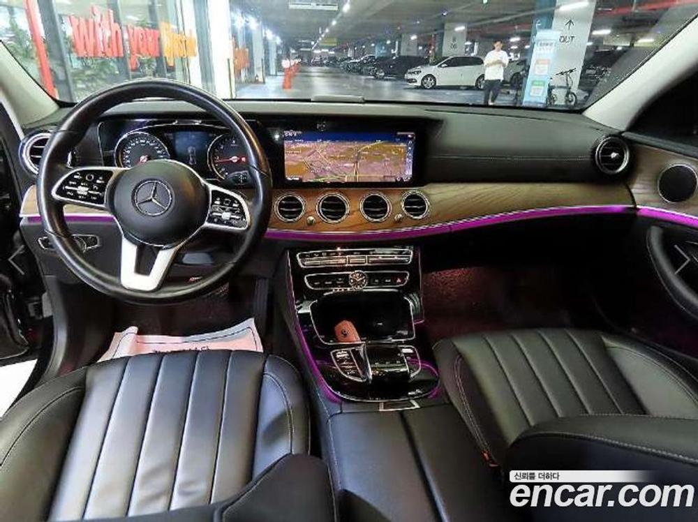 Mercedes-Benz E-Class W213 E220d Exclusive (12.2019)