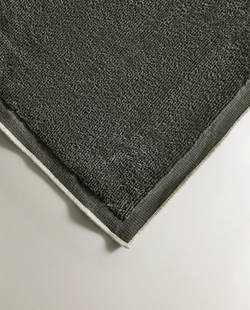 Zara Home - Велюровое банное полотенце с оверлоком, зеленый, 90х150 см