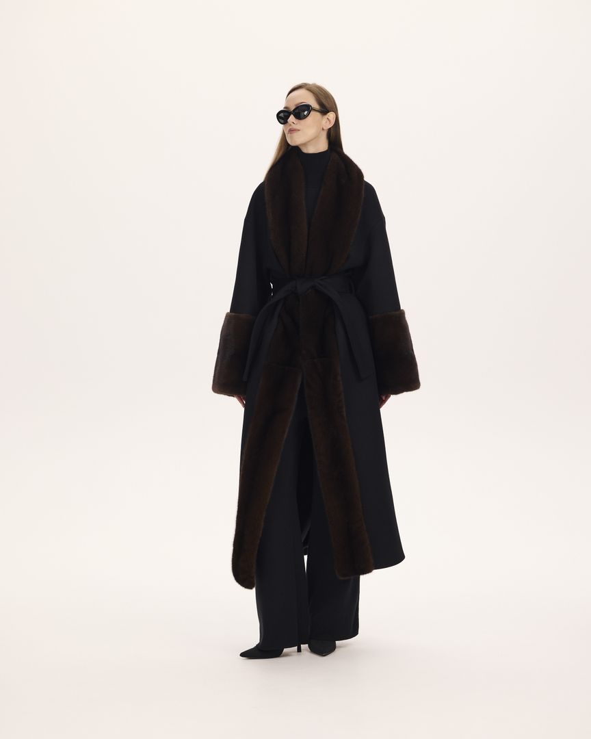 Пальто over с мехом норки