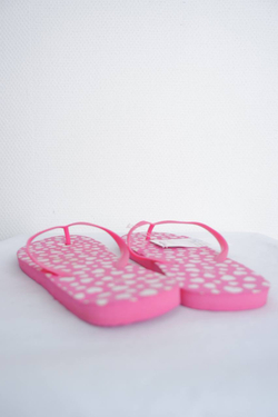 Сандалии с сердечками 40 размер