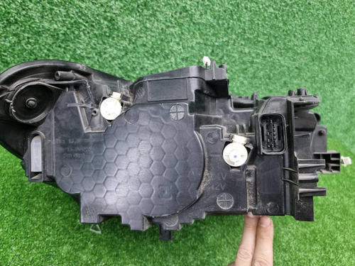 Битая Фара левая BMW X2 F39 (2017-2023) LED