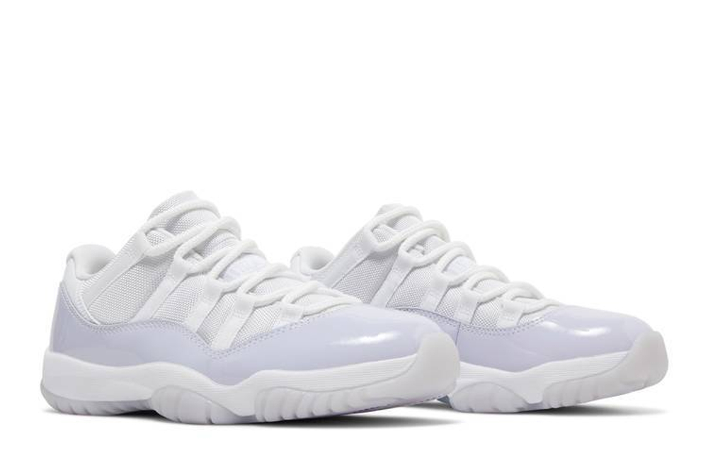 Кроссовки Jordan Air Jordan 11 Retro Low "Pure Violet" (Женская размерная сетка)