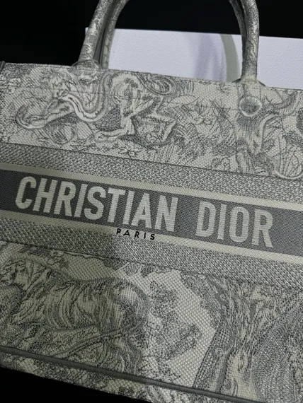 Сумка Dior Book Tote Dioriviera, белый/серый