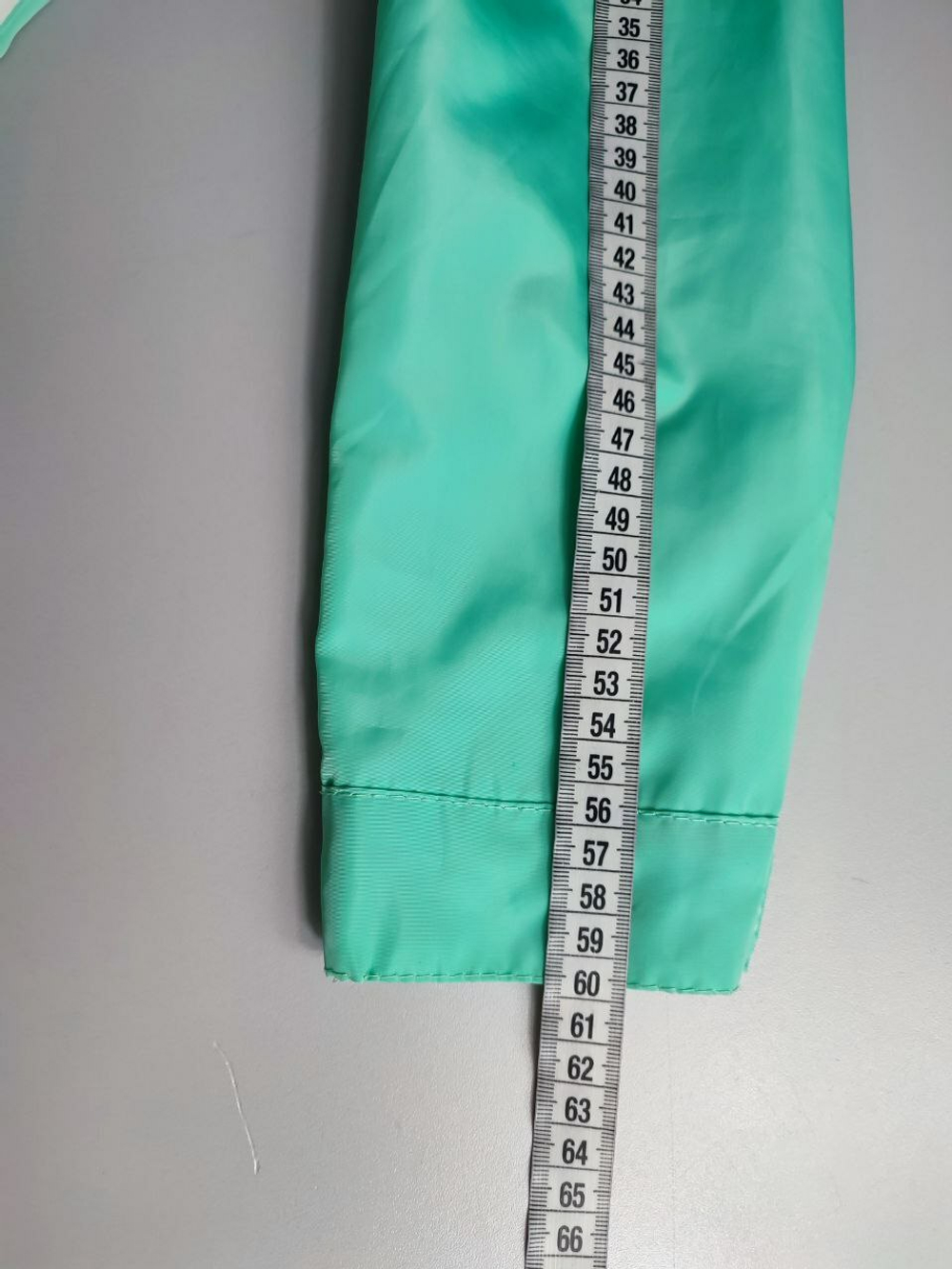 Ветровка практичная 44-46 размер