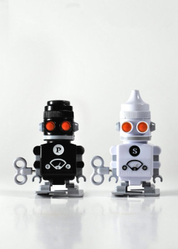Заводные солонка + перечница 'bots