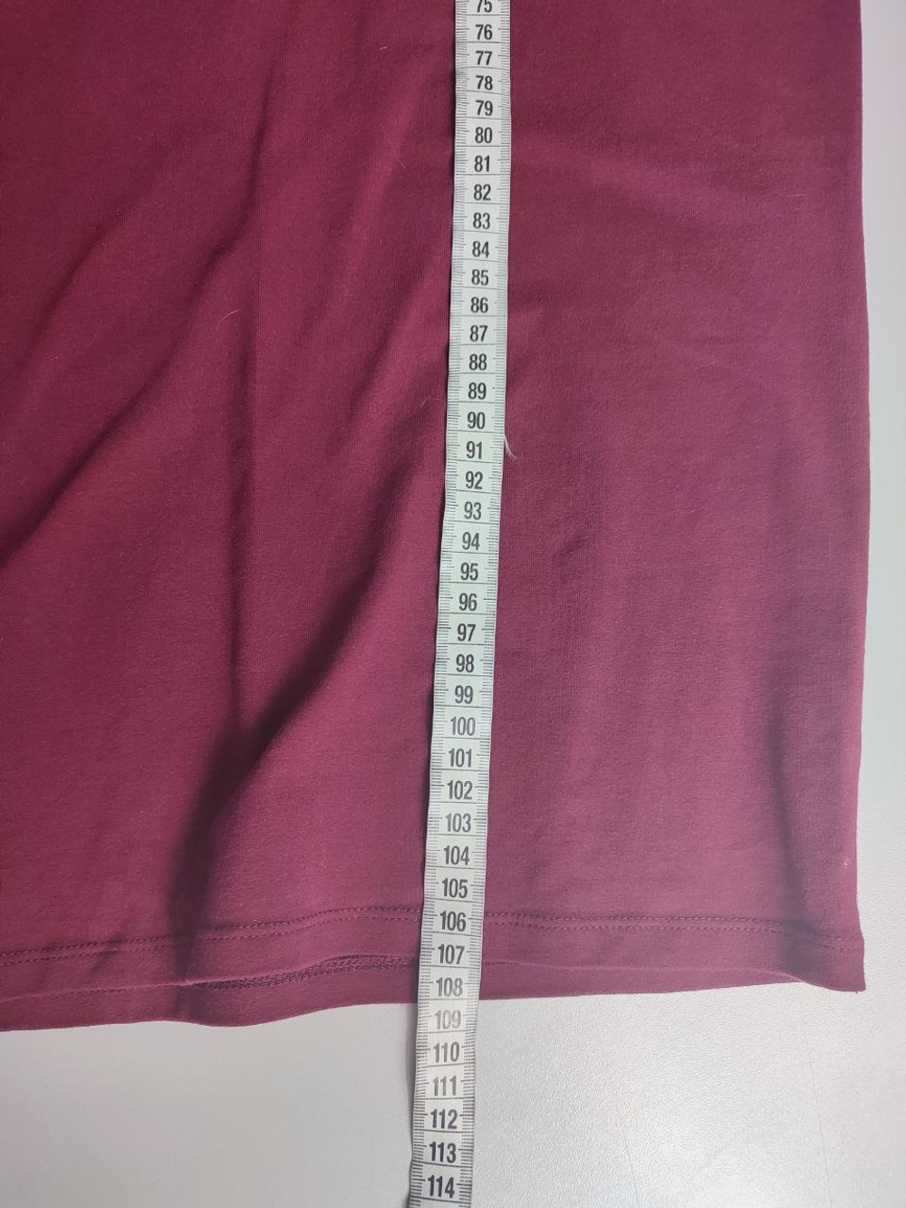 Платье с интересной вышивкой 46 размер