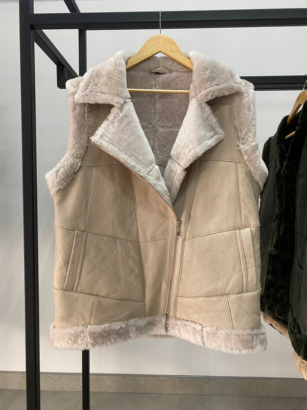 Жилет из натуральной овчины. Косуха, 62-64 Размер