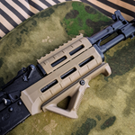 Цевье АК с планками Пикатинни и слотами M-LOK