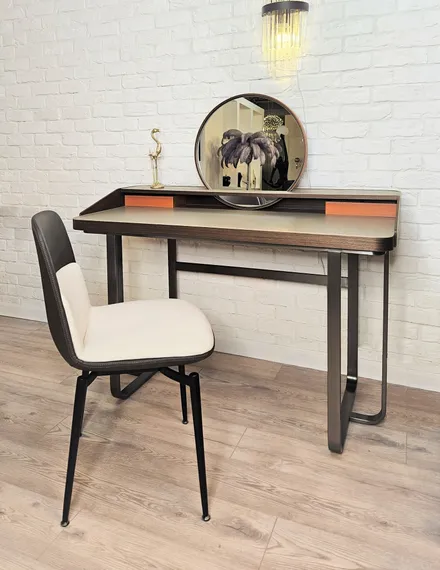 Туалетный столик с зеркалом MLL-T78