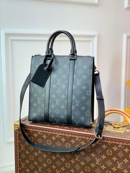 Louis Vuitton Sac Plat Cross