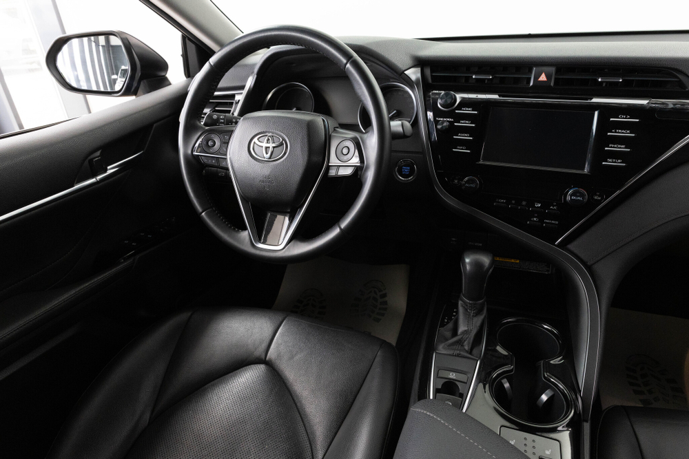 Toyota Camry, 2018 год