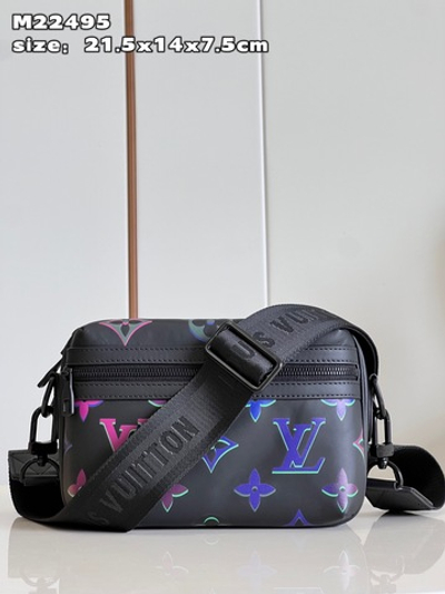 Louis Vuitton Comet Messenger PM