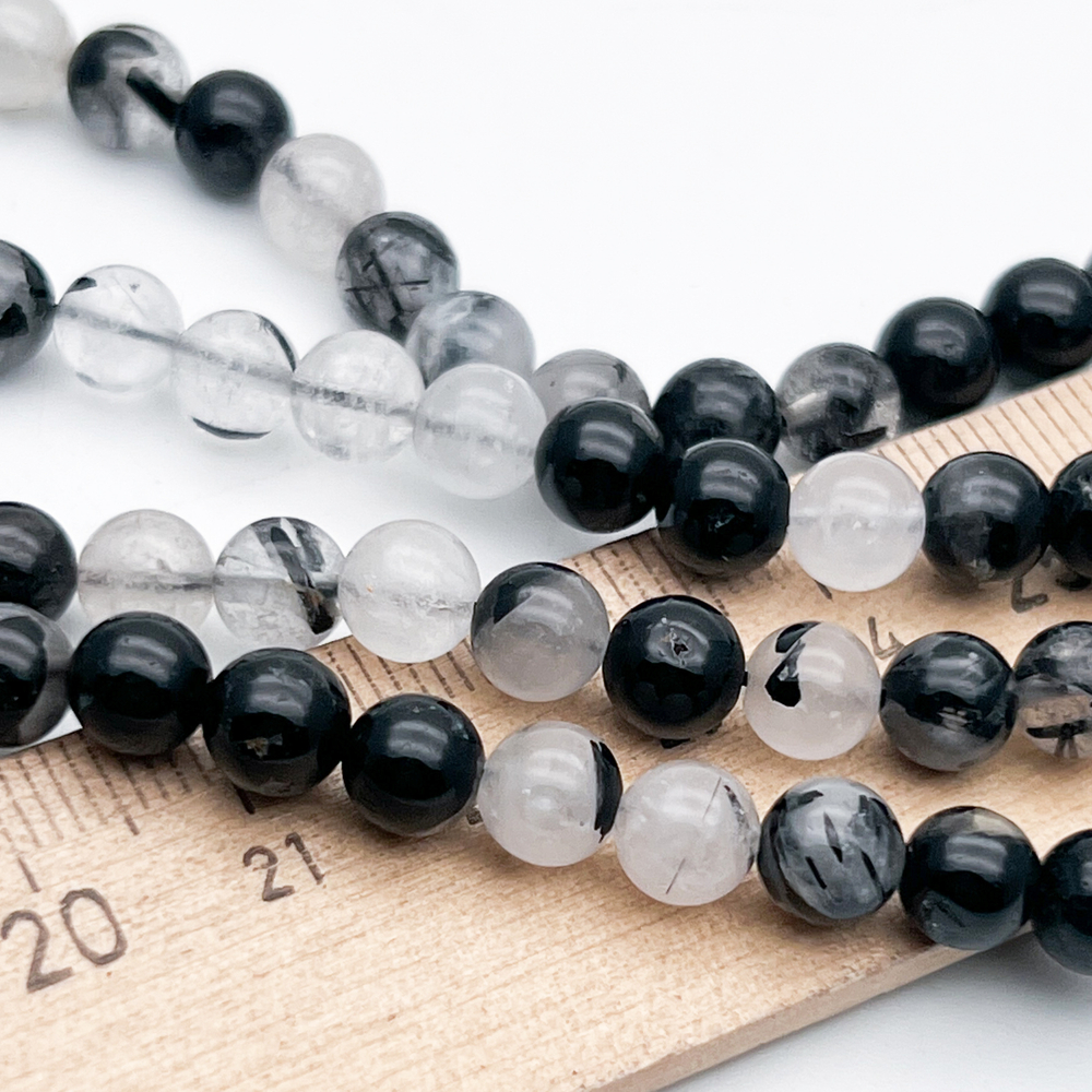 Кварц с шерлом бусины, диаметр 6,2-6,4 мм, цена за 15-16 шт (1/4 нити)