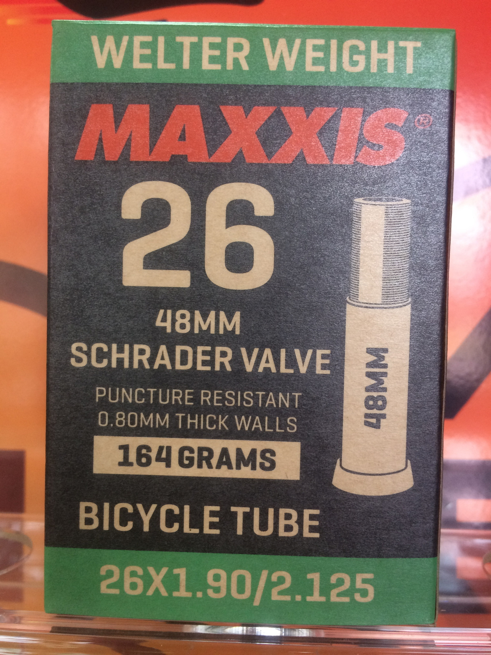 Камера Maxxis Welter Weight 26x1.9/2.125 авто нип. 48 мм (IB63761200) Тайвань