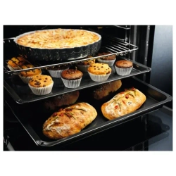 Комплект Electrolux "Духовой шкаф EOF3H50BK + поверхность EHF6240IOK"
