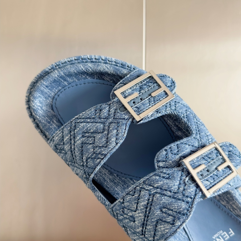 Fendi Feel Slides