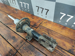 Амортизатор передний правый Suzuki Vitara 2 14-нв Б/У Оригинал 4160154PA