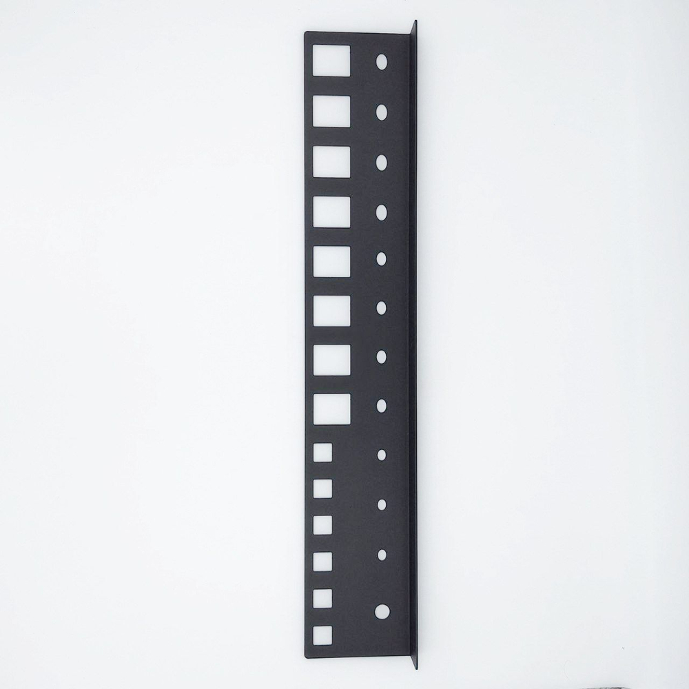 Держатель-органайзер для плоскогубцев, пассатижей, клещей и отверток на 26 предметов