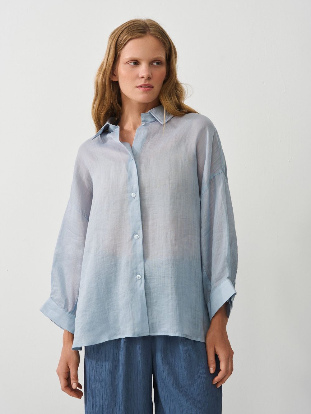 Рубашка из крапивы "Голубая" женская