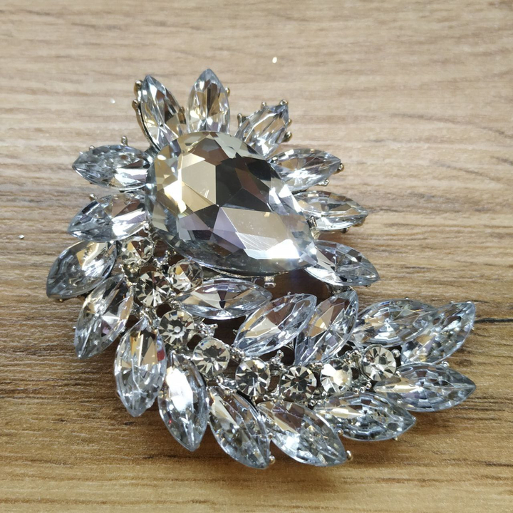 Брошь Crystals Павлин стразы стекло цвет серебристый металл серебристый