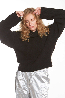 ВОДОЛАЗКА ИЗ БУКЛЕ-ШЕРСТИ