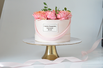 Торт с цветами на День Рождения девушке, женщине №3001
