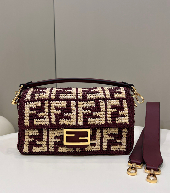 Fendi Baguette 27 cm