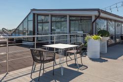 "Руссо" обеденный стол из HPL квадратный 90х90см, цвет "молочный"