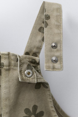 ZARA КОМБИНЕЗОН ИЗ ТВИЛА С ЦВЕТОЧНЫМ ПРИНТОМ, КОРИЧНЕВЫЙ