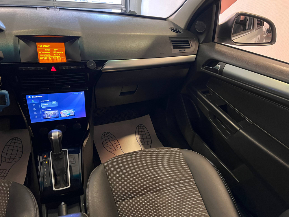 Opel Astra Family, 2012 год