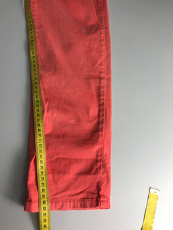 Джинсы яркого цвета, визуально на 46 размер