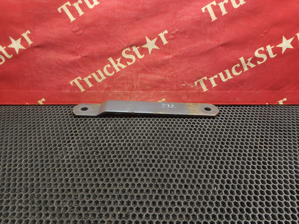 Стойка переднего стабилизатора