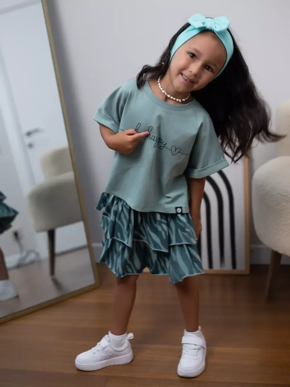 Летний костюм для девочки, юбка и футболка
