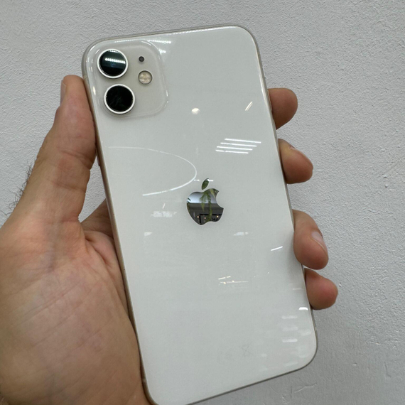 Apple iPhone 11 64GB АКБ 75% (без комплекта)