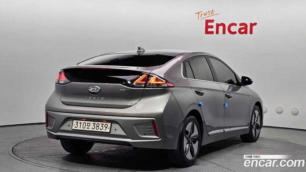 Hyundai The New Ionic Hybrid 1.6 HEV (12.2019)
